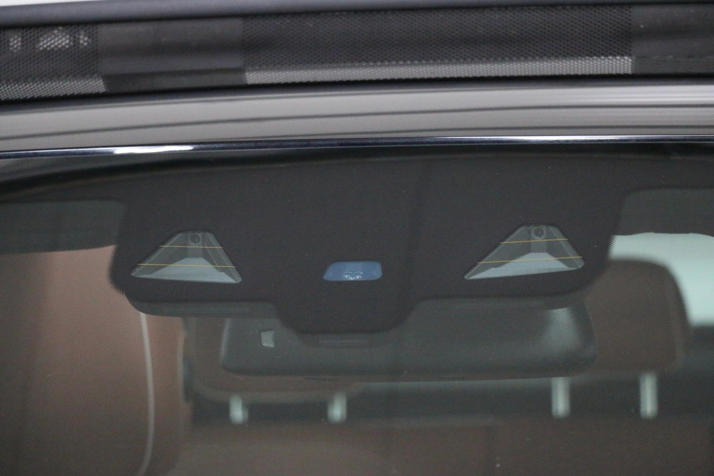 32129788-25.jpg