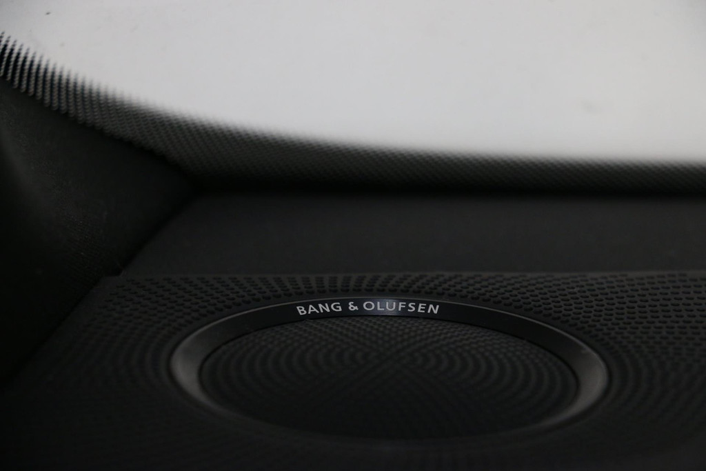 37368224-14.jpg