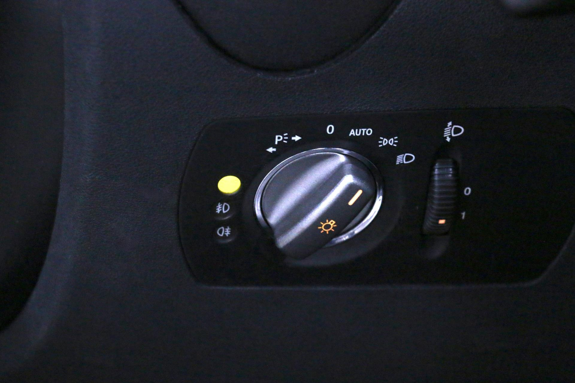 38244582-35.jpg