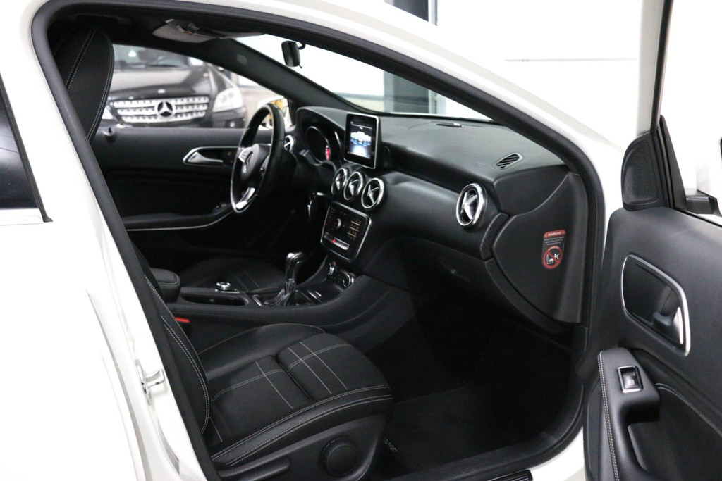 39899782-24.jpg