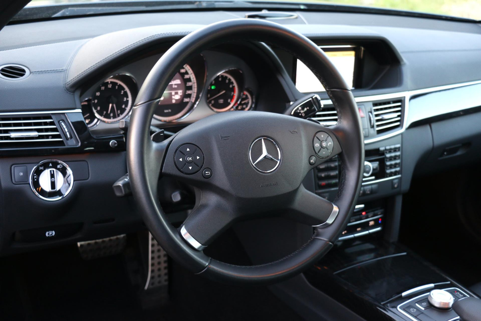 43814923-44.jpg