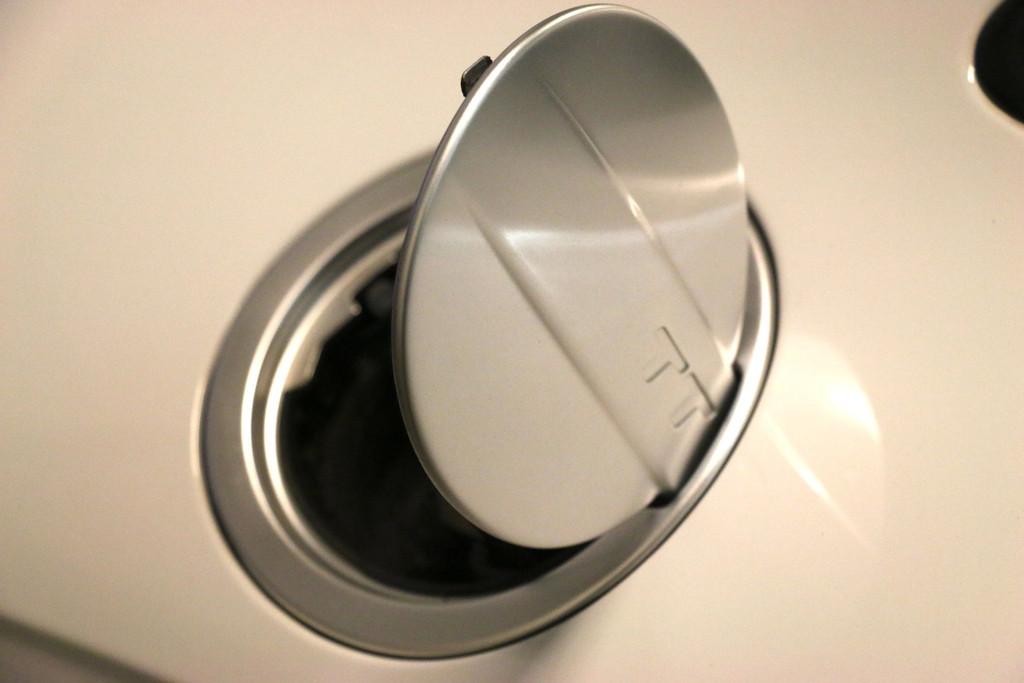 52890451-62.jpg